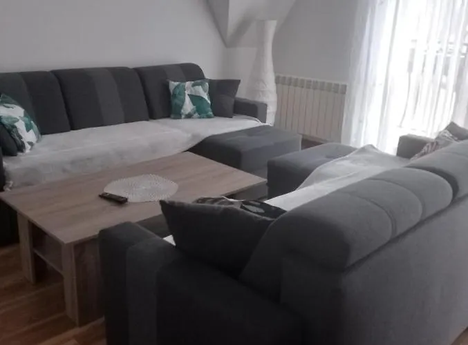 Apartamento Zakatek Pienin Grywald