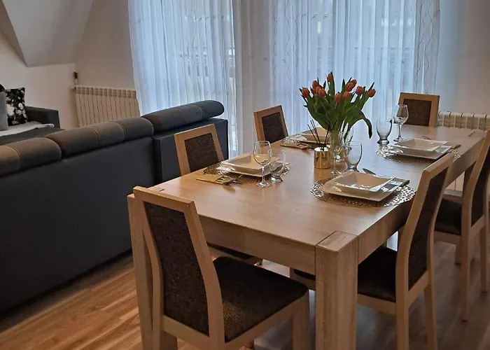 Zakatek Pienin Apartamento *